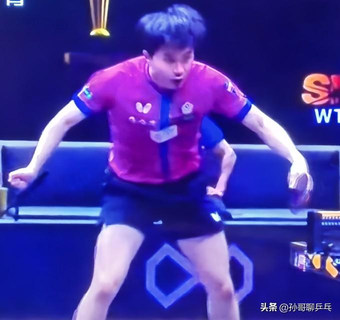 先丢两局之后，林昀儒连扳三局，3:2 领先松岛辉空！
WTT 中国大满贯男单决赛