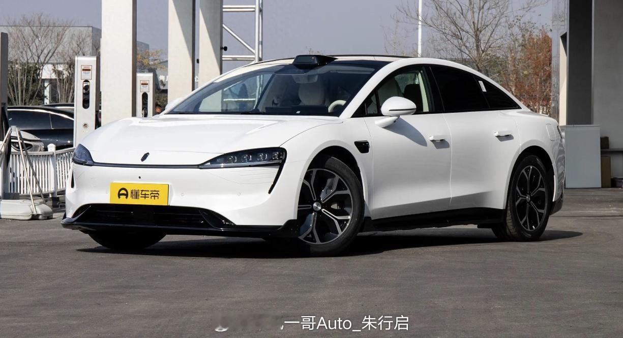 2026款智界S7 Max正式上市，22.98万起售，新车配备了82千瓦时磷酸铁