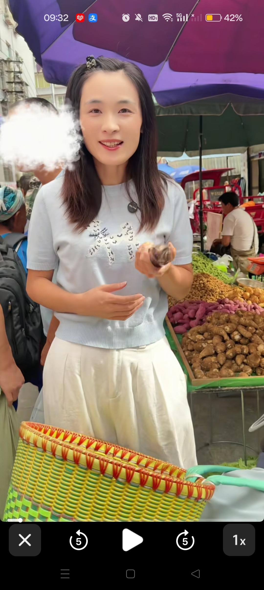 即将开学，瑾汐买菜，亲自为儿子做饭😍



三哈你的三个儿子好可爱，很师气，三