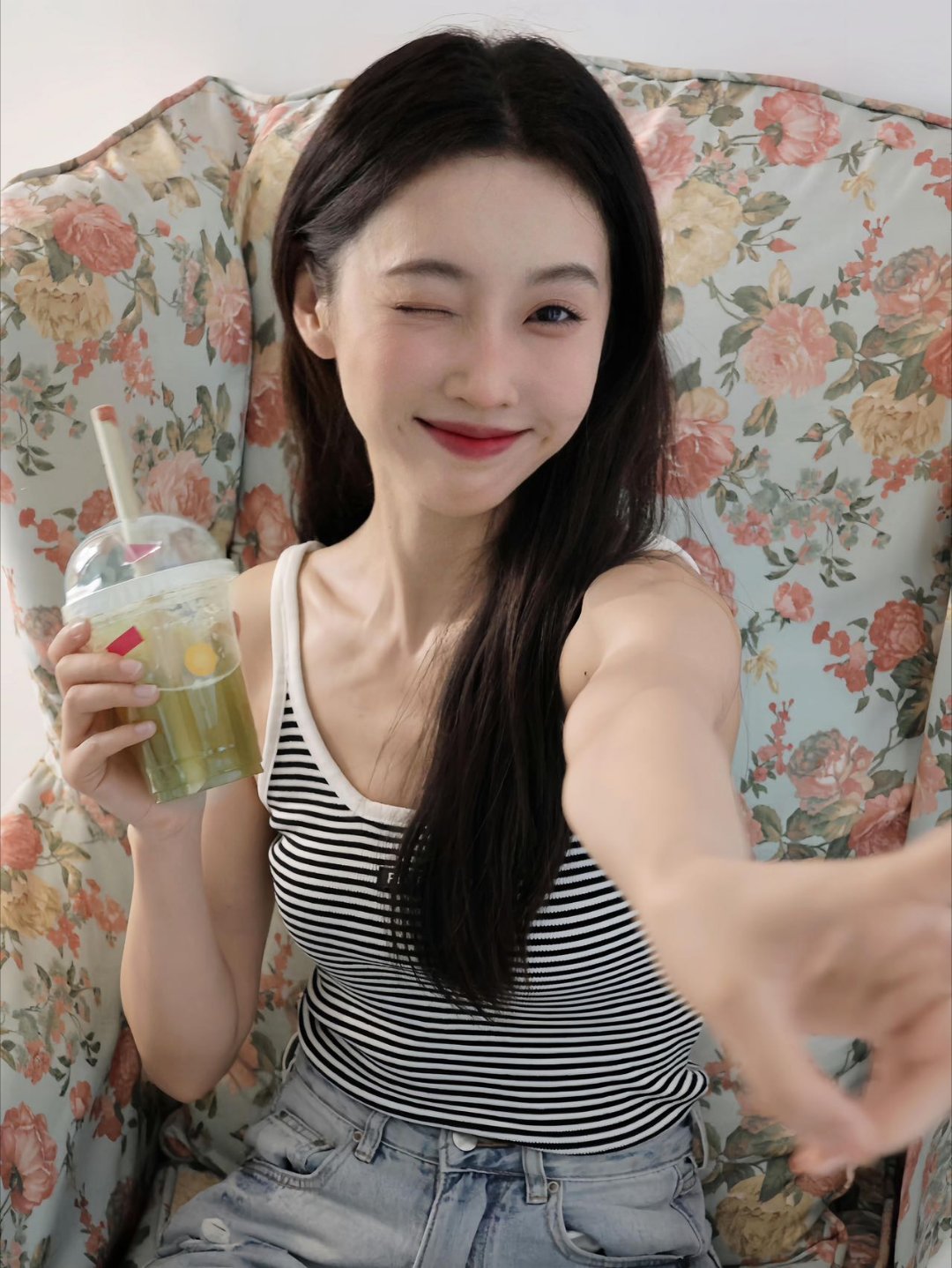 宣璐谈如何去面对恶评宣璐谈如何面对恶评 与其纠结每一条恶评，不如把时间花在值得的