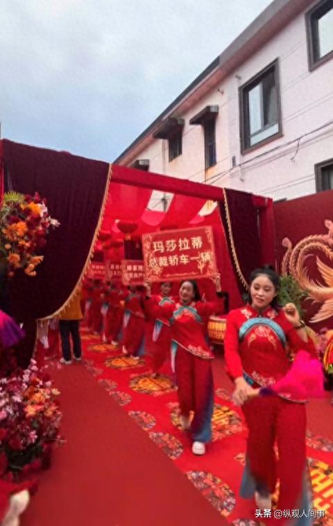 太壕了！河南矿山“云南王”陪嫁千万送女儿出门，男方妈不甘示弱 
 
一场河南长垣