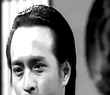 为什么你总觉得《大侠霍元甲》后劲无穷？
重刷40年后我才看懂，我们都被骗了。
那