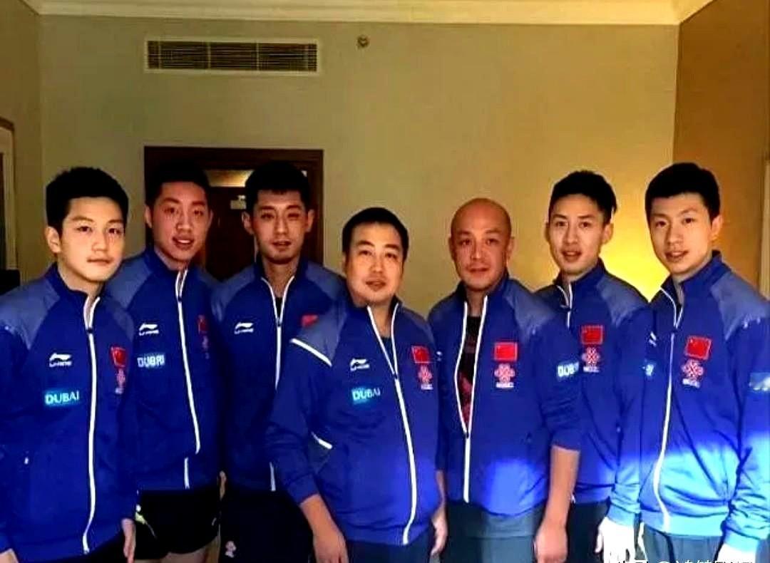 六位世界冠军中，最阳光俊逸的就是樊振东；其次是身高修伟的马龙；一直觉得张继科颜值