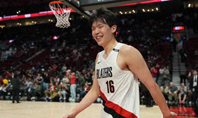 119-66！杨瀚森出战，得分上双+100%三分命中率，莫兰特表现炸裂