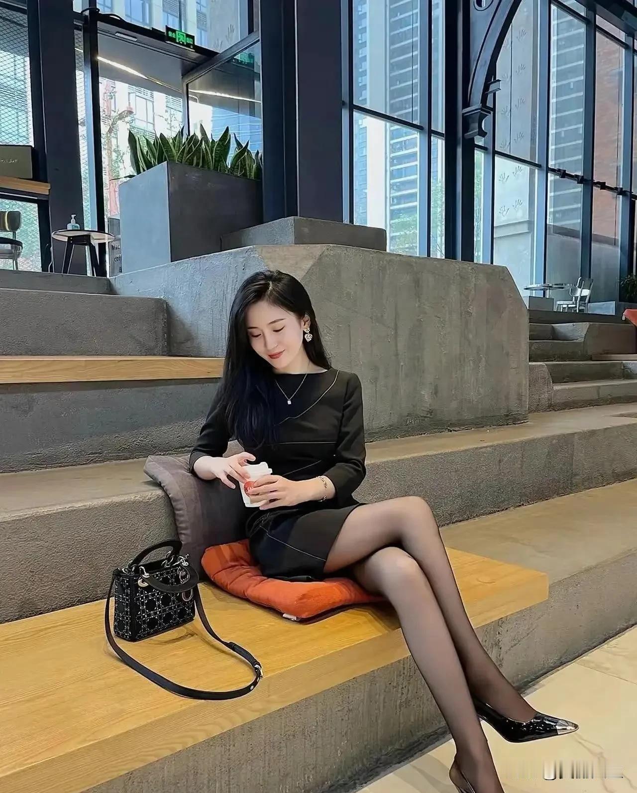 方寸之间
彰显的美