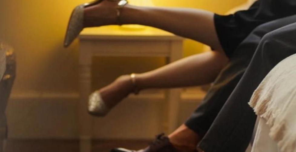 河南，7旬大爷早晨办完事，去比自己妻子小20岁的情人家中，与情人私会。怎料，与情