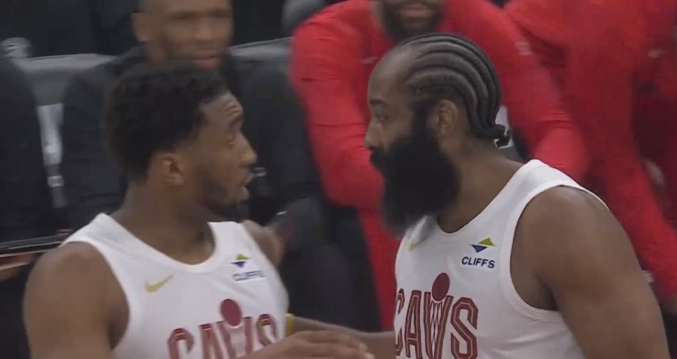 猛龙的进攻和防守都打得很有章法，很明显，G3G4两场比赛，彻底把他们的信心给打出