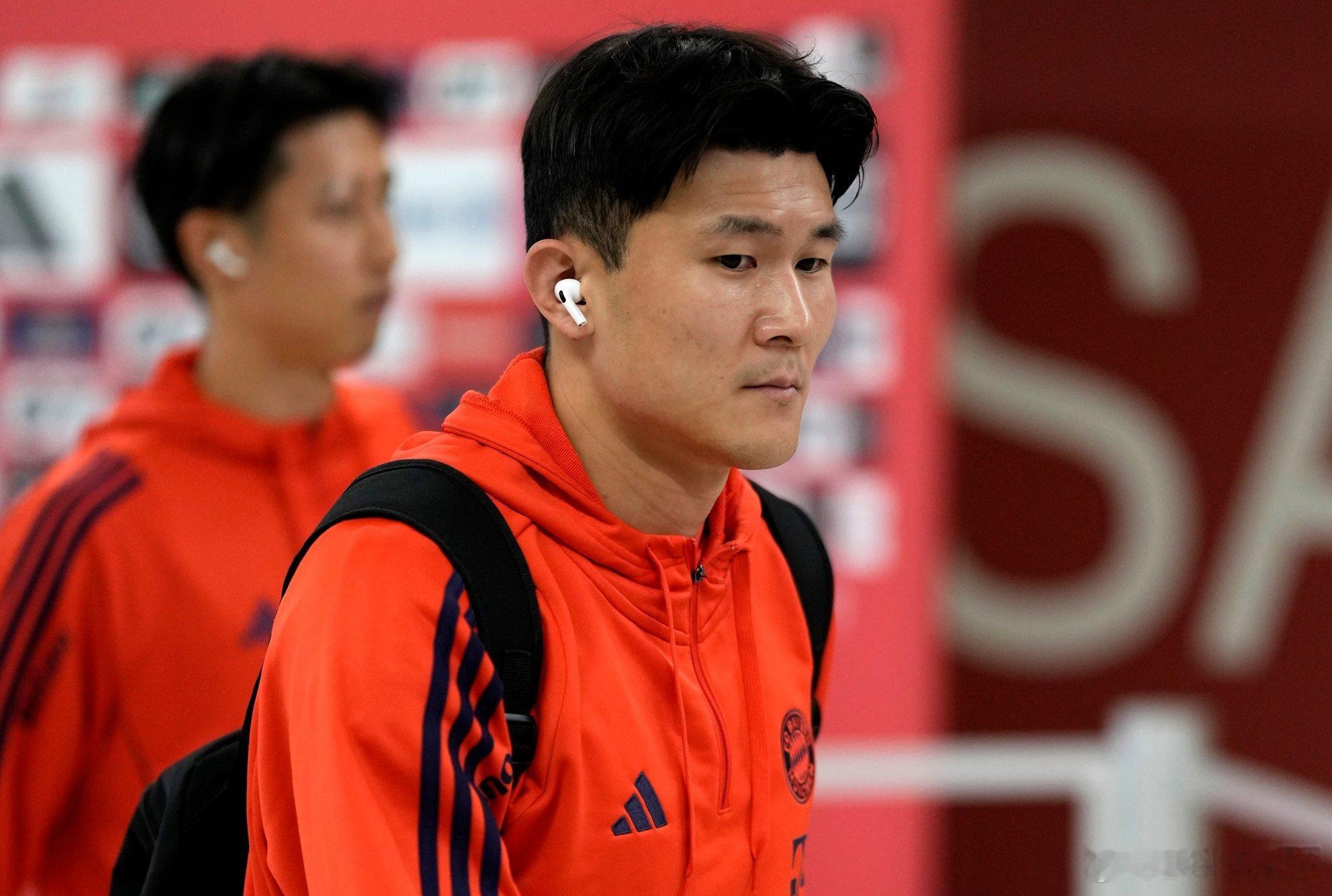 🚨金珉載是AC米蘭一月強化後防的理想人選。但要使這筆交易可行，必須以租借形式進