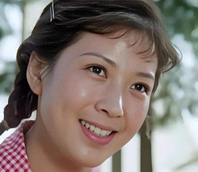 80年代，上影剧团美女如云，但为何单单吴海燕被称为上影一枝花？