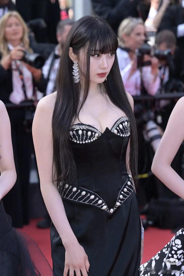 季节真的瘦了很多吧 