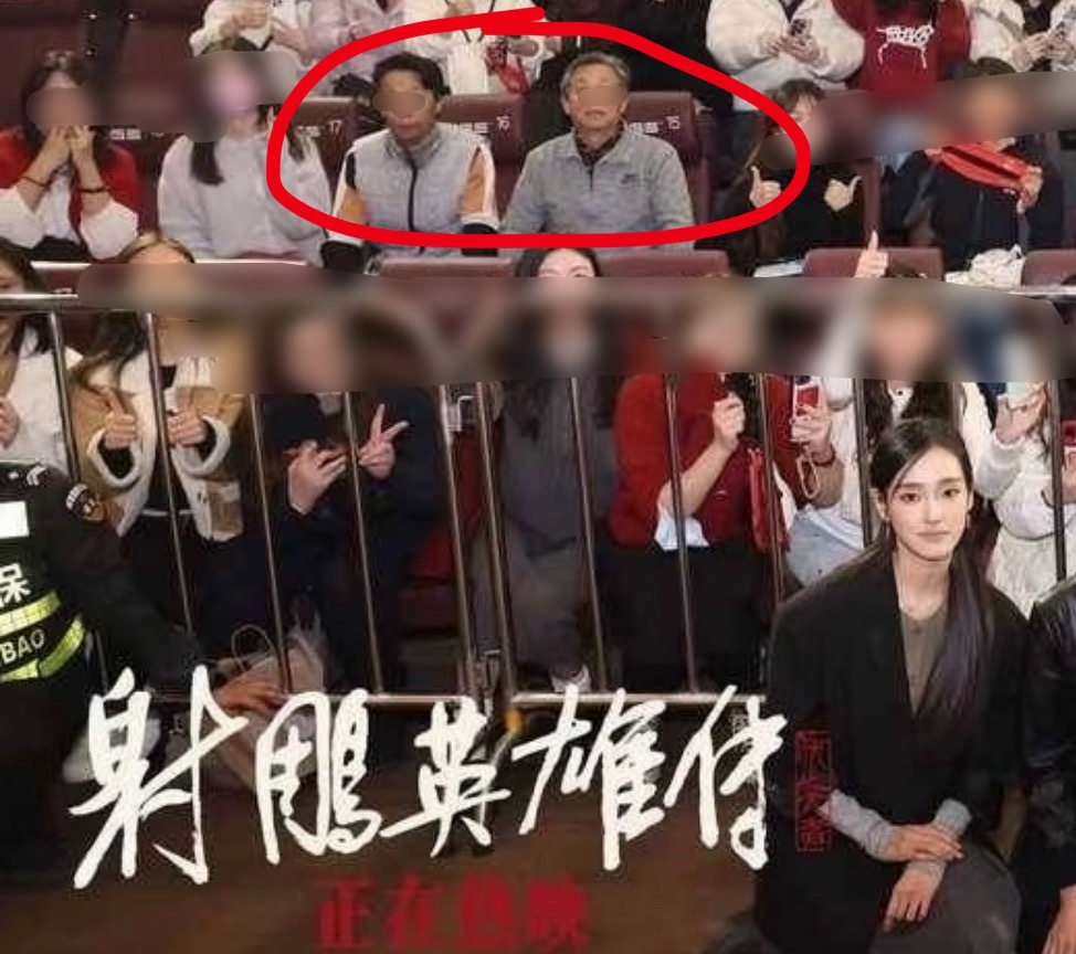 笑得，烙虾说现场还有老爷爷像是去领鸡蛋的 笑死我了 