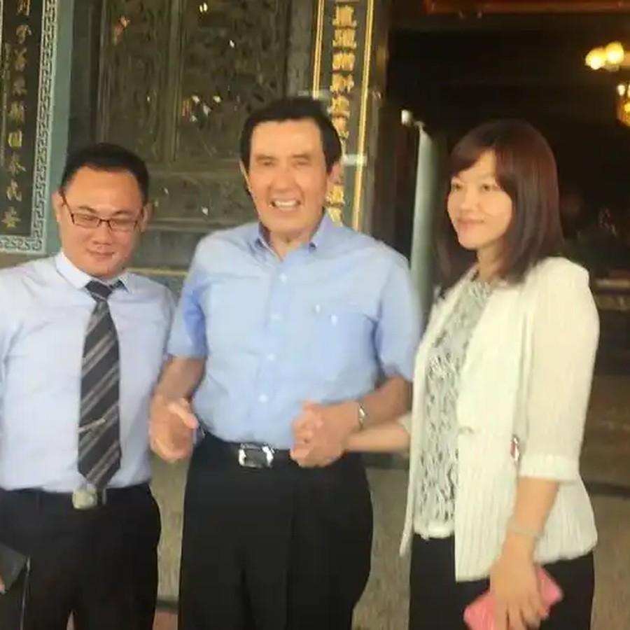 马英九曾经直言不讳：既然不想玩“一个国家两种制度”，那就干脆“一个国家一个制度”
