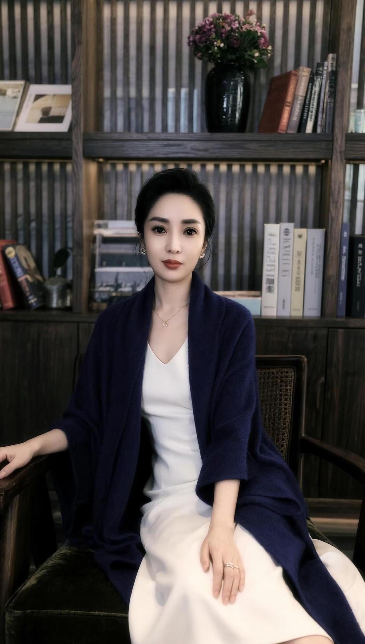 算盘打的太精，容易算掉自己的福气。人道谋利，天道衡义。人道求财。天道问心。人有小