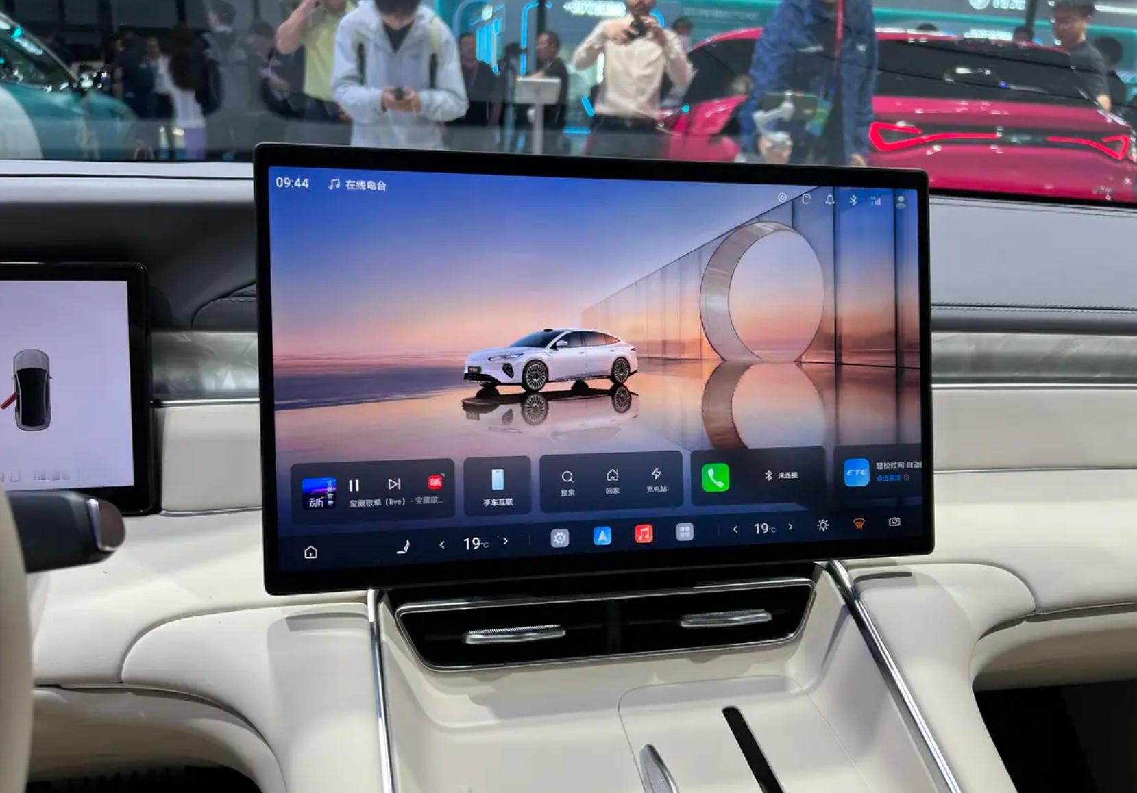 2026北京车展探馆直播进行中！新车热门车抢先看！现在看——比亚迪海豹084月2