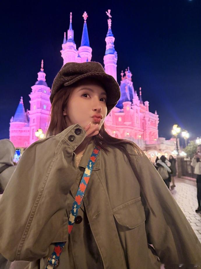 警方通报金晨事件 30日，通报网传金晨涉嫌交通肇事“顶包”，称2025年3月16