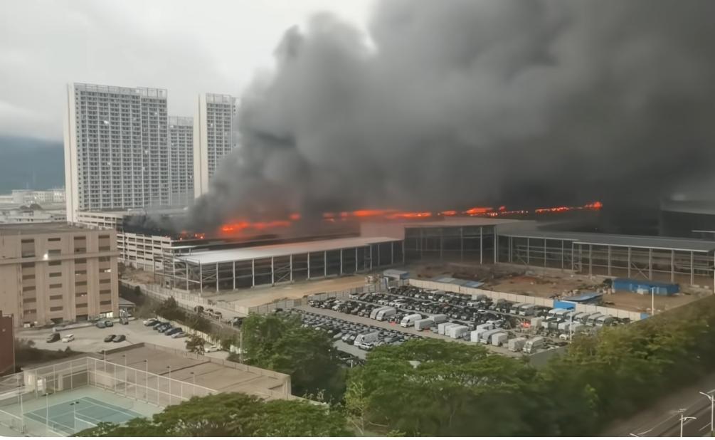 结合比亚迪火灾这事，说说立体车库着火为什么难灭。

今天凌晨深圳坪山比亚迪园区立