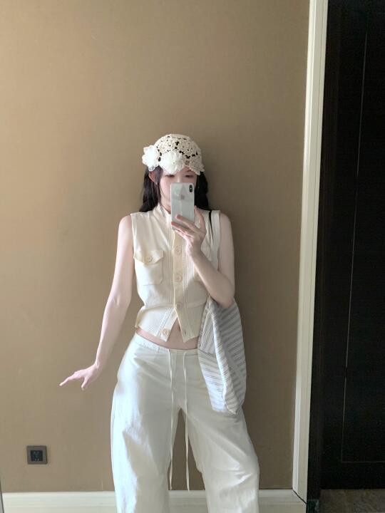 清冷感•₊˚🎧🧷 ◝꒱ 𓂂