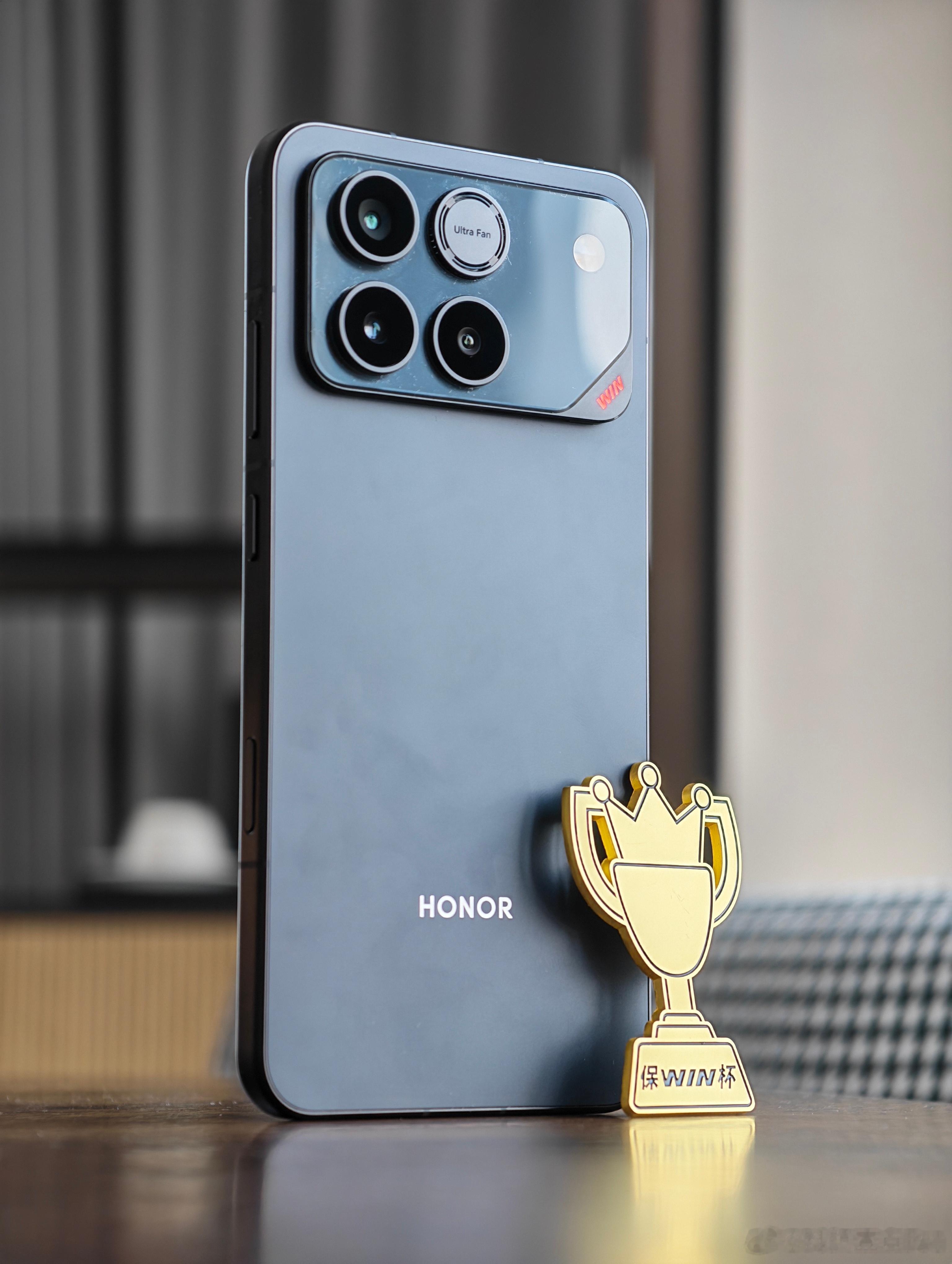 荣耀WIN开启MagicOS 11的内测招募了，报名报名听说荣耀WIN2的进度也