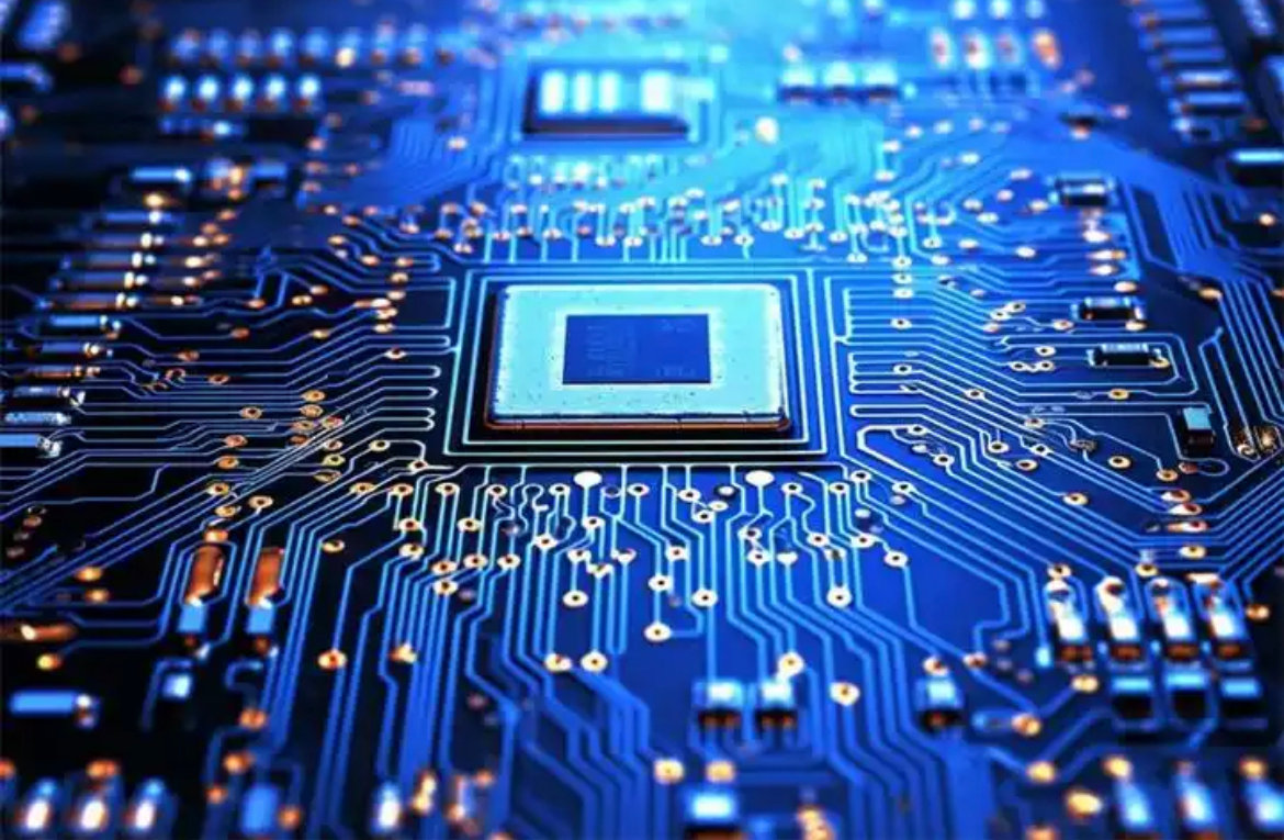 【AI算力下个瓶颈CPU芯片涨价】5月9日，近日英特尔、AMD和Arm陆续发布财