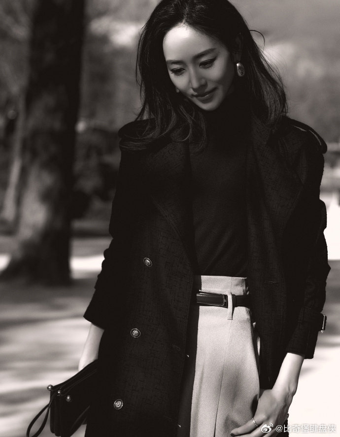 张钧甯美到巴黎了 彻底被张钧甯征服🥹东方美人的优雅与高级感被她展现得淋漓尽致，