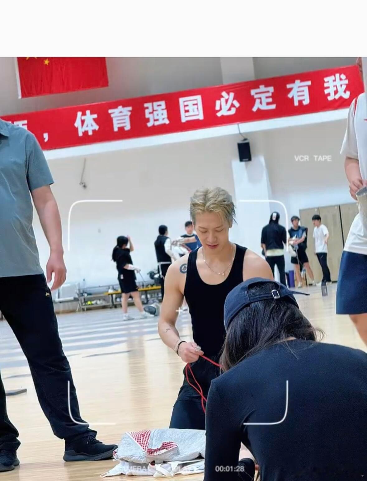 今天的击剑🤺嘉真的是方方面都出色的小嘉[爱你]在广州📍王嘉尔 ​​​