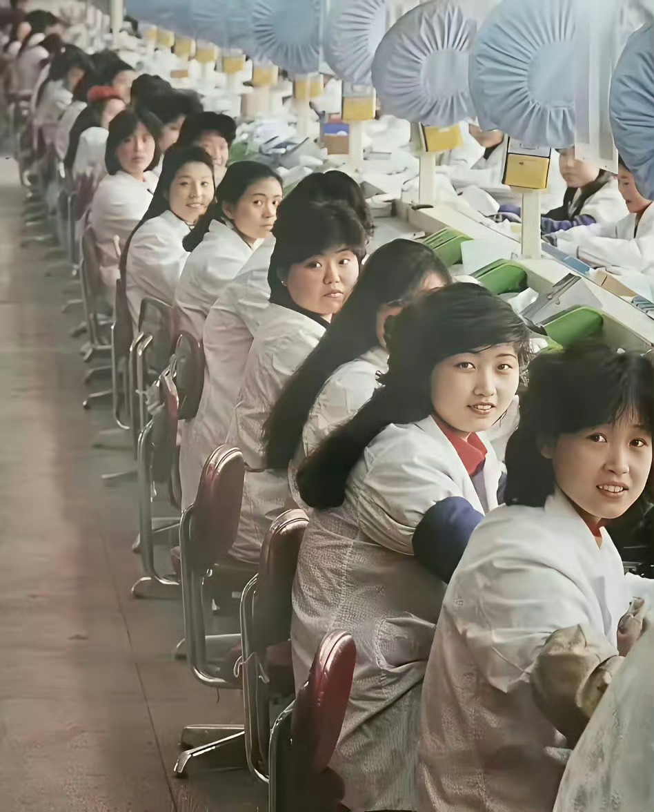 那个年代没有洗发水，发量怎么这么多？