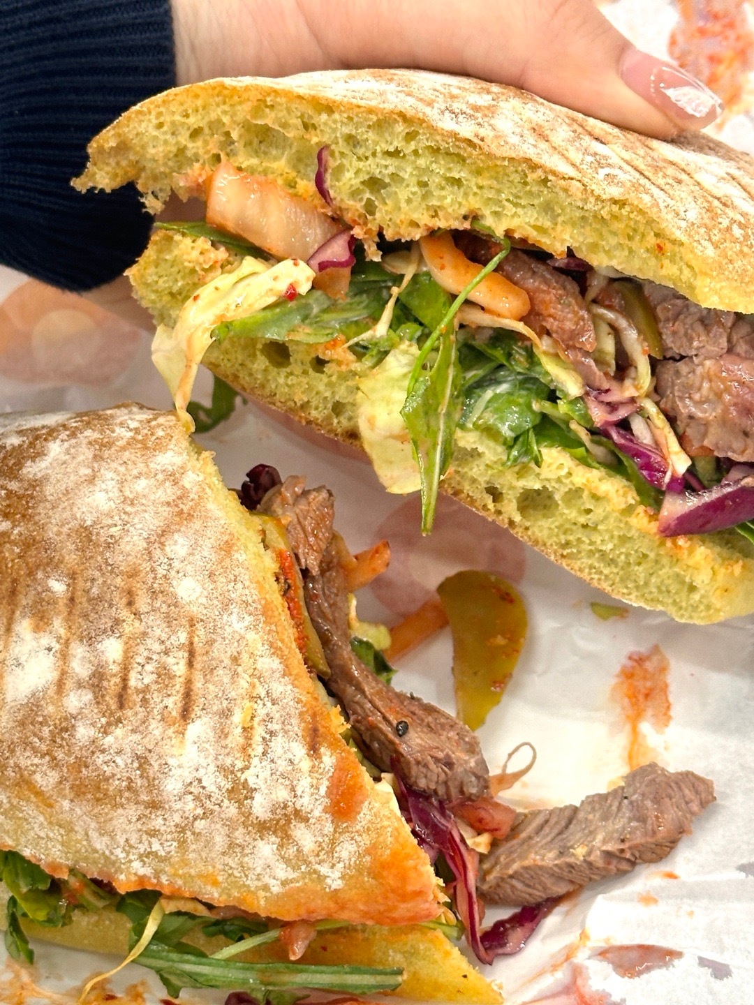 妈呀恩施烧饼和油香太好吃了 wagas 三明治也好美味😍中午还说晚上少吃点哈哈