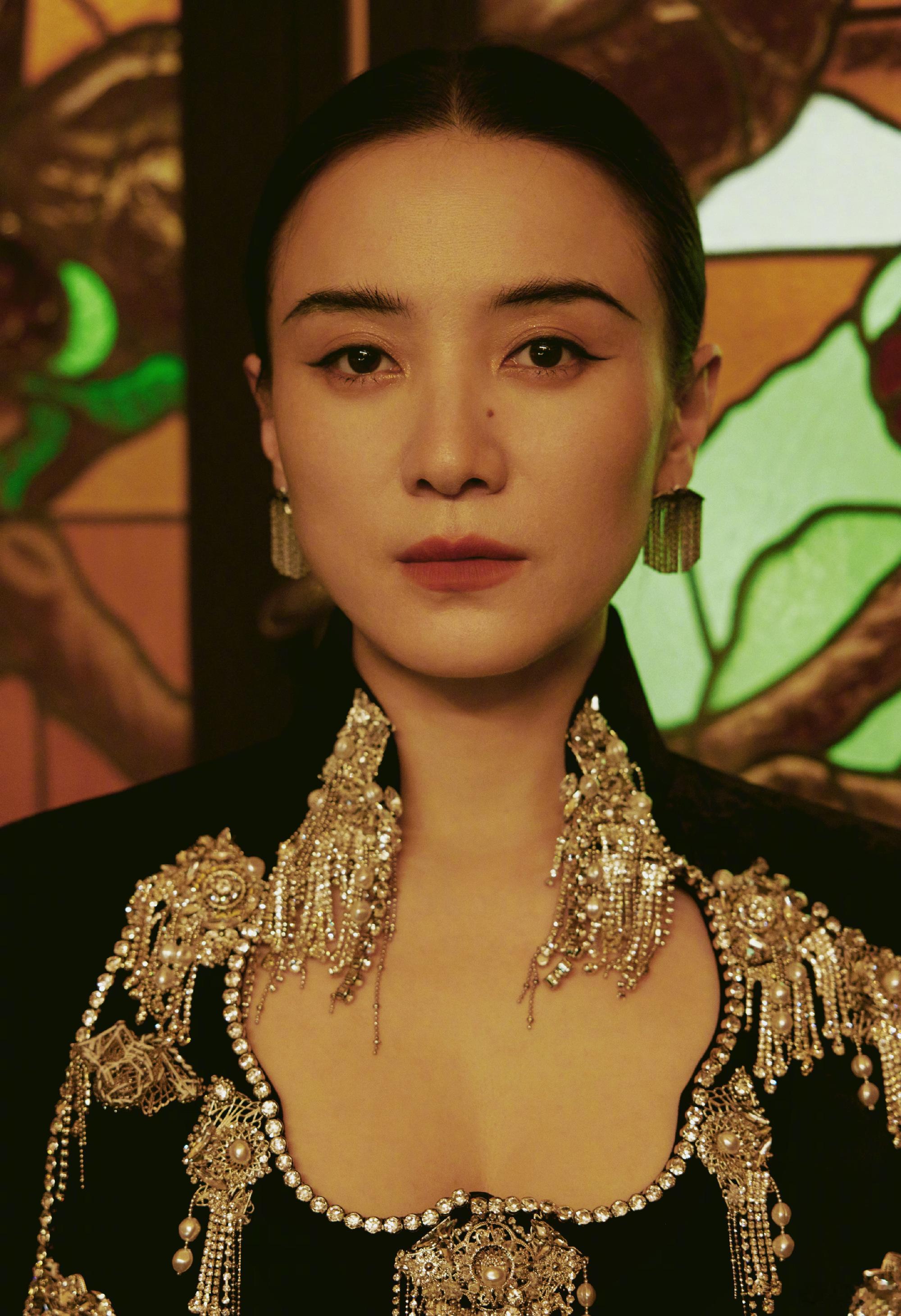 #宋佳 演员是发现人性的职业#  宋佳就是为表演而生的 ​​​