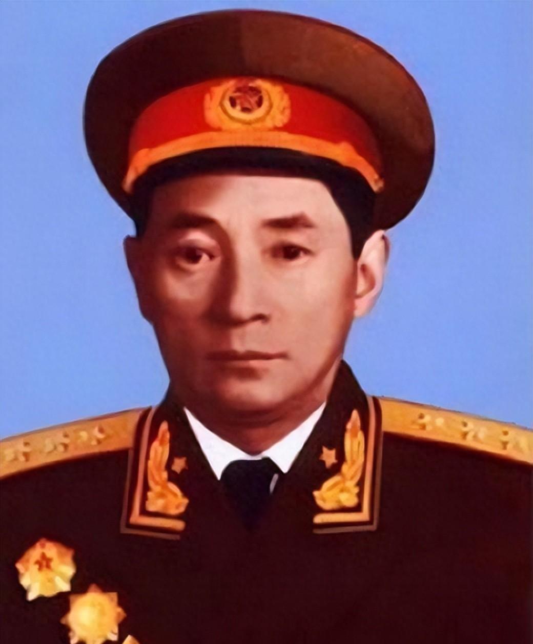 曾是红五军普通秘书，1955年晋升上将，1959年转岗到地方继续为国家作出贡献