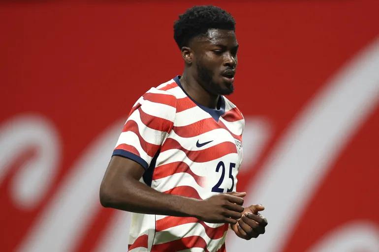 美国男足前锋帕特里克·阿吉曼遭遇严重跟腱伤势，将无缘今夏世界杯。这位25岁的球员