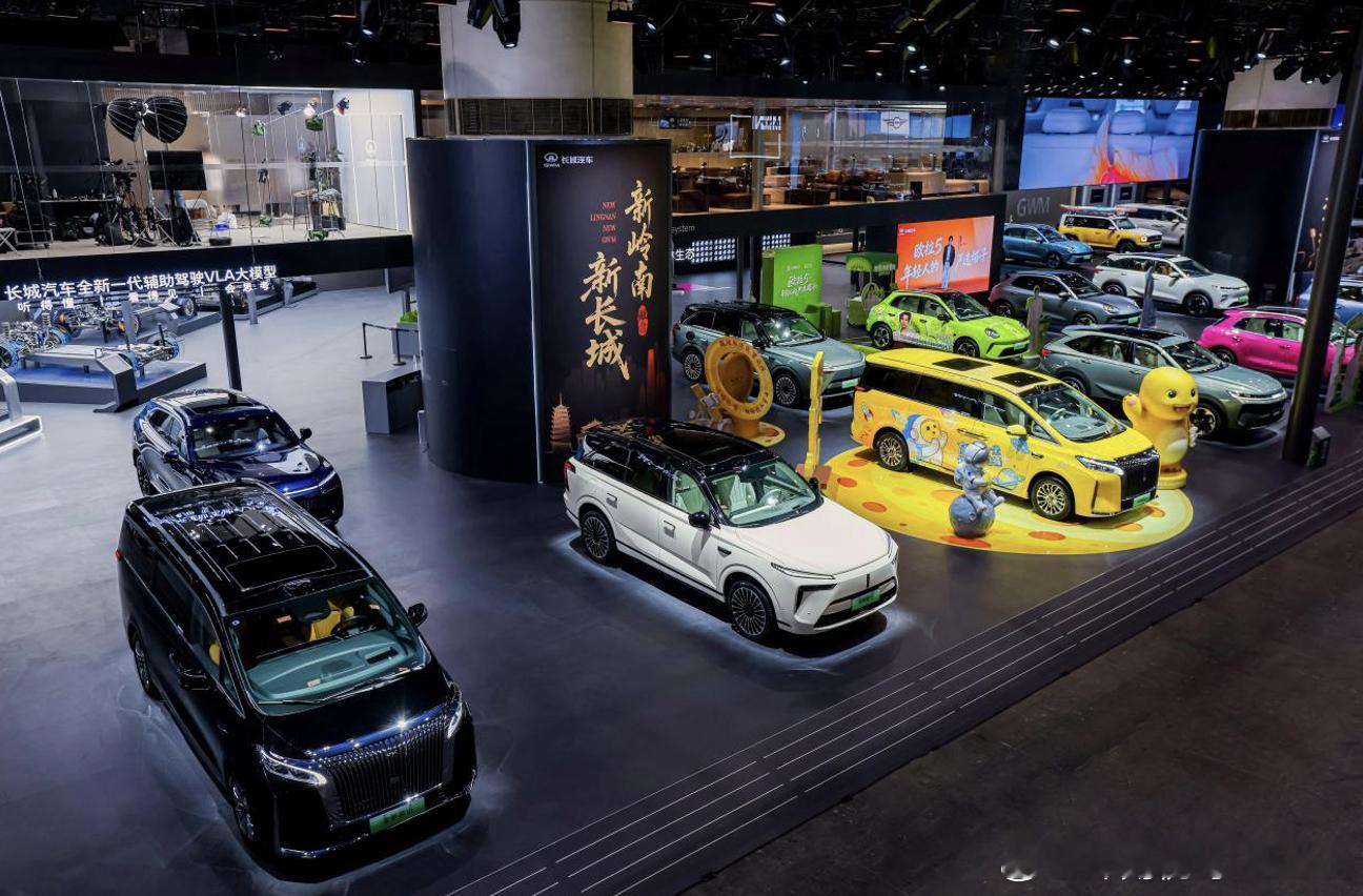 在本届广州车展上，魏牌带来了什么呢？一起来看看1、全新高山家族、全新蓝山、新摩卡