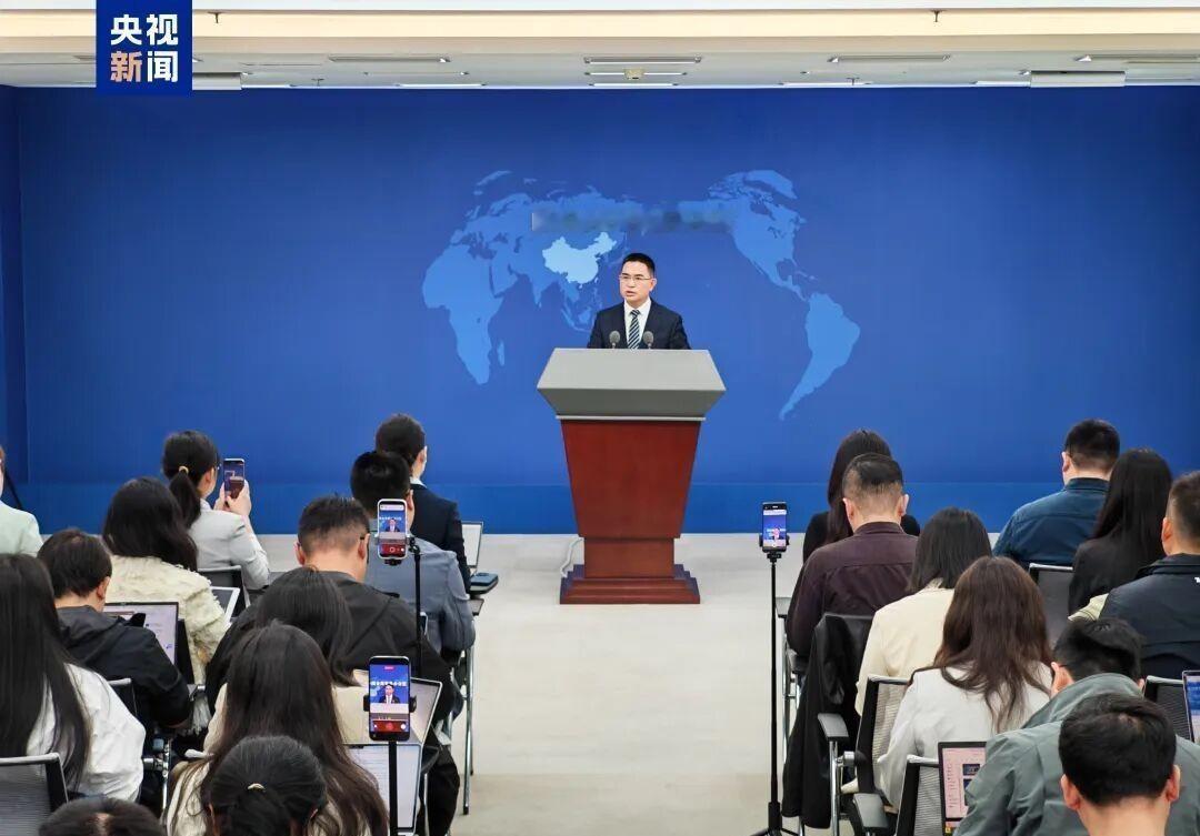 4月15日，国台办在一场例行发布会上，轻飘飘的一句话，却在两岸投下了重磅深水炸弹