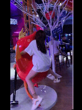 都玩了两小时了，也不知道有什么好玩的！ 