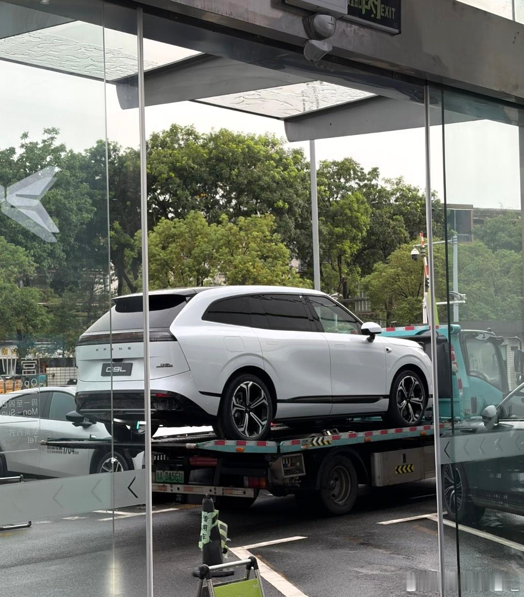 小鹏g9l 到店了，但我感觉这次g9l虽然作为在全球64个国家与地区做了3000