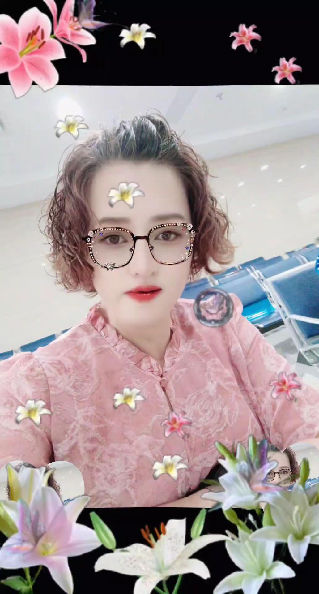 老了就靠美颜撑着了 记录每天不同自己 微胖算啥健康才是王牌