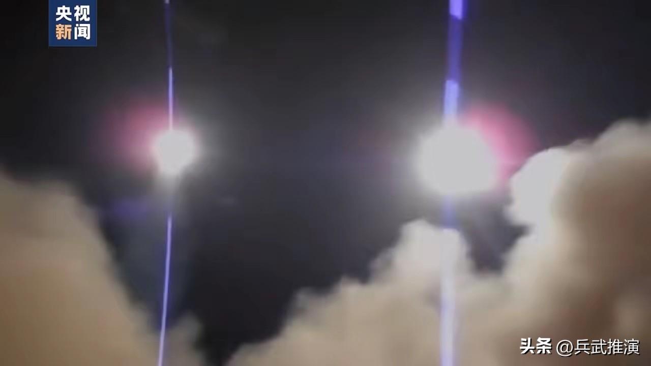 伊朗对美以发动66波打击

3月20日凌晨，伊朗直接发起第66轮军事行动，火力很