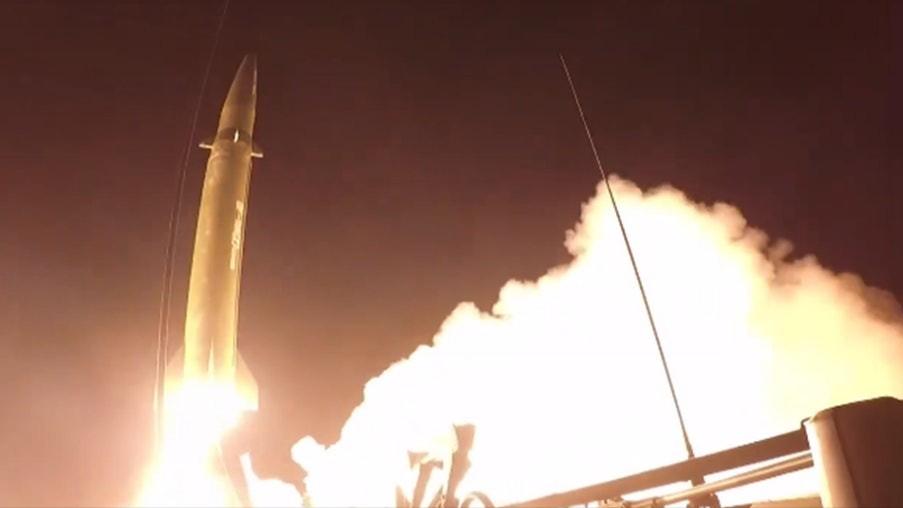 普京没谈判，只亮剑！谁敢动，谁挨炸！
俄罗斯正式确认：“榛树”导弹已完成实战部署