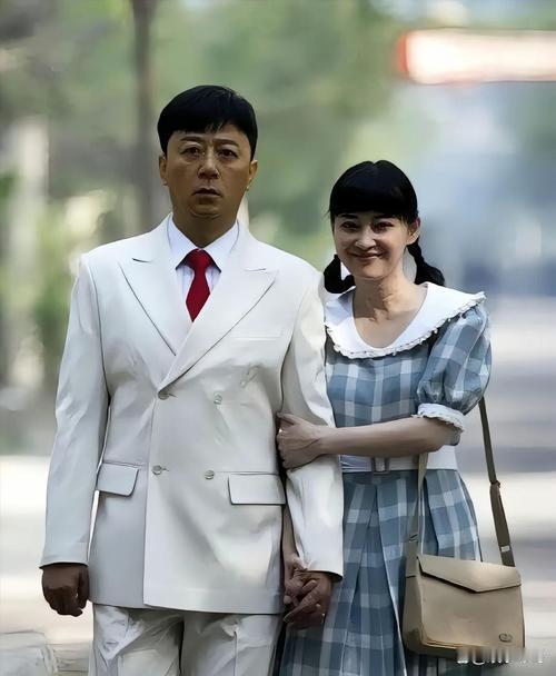 今天在家看电视，又看到了“父母爱情”这个电视剧，几乎看了50多遍了，就是看不够，