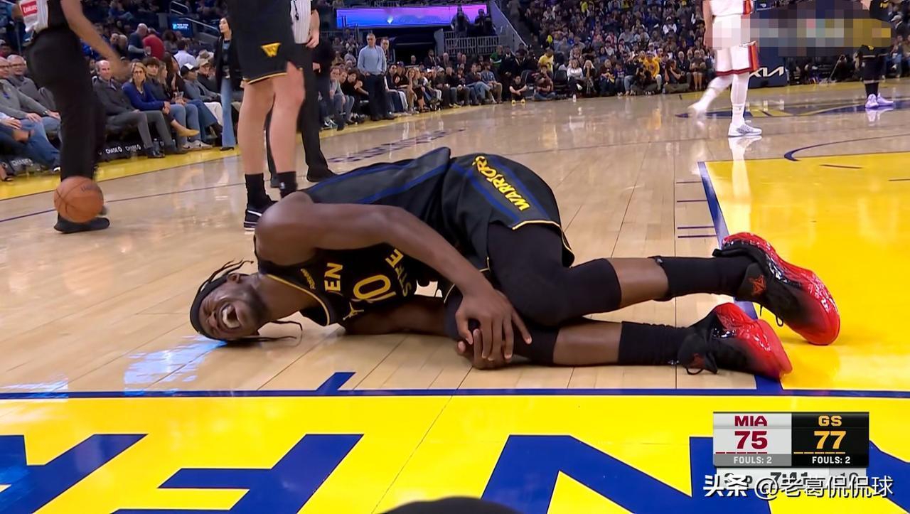 下面是一条关于勇士巨星巴特勒的重磅坏消息！在今天勇士主场迎战热火的比赛中，当时比