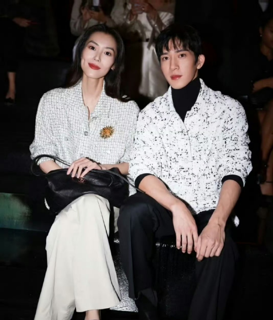 压力给到井柏然刘雯 这俩也谈挺久了吧 那就期待一下吧 ​​​