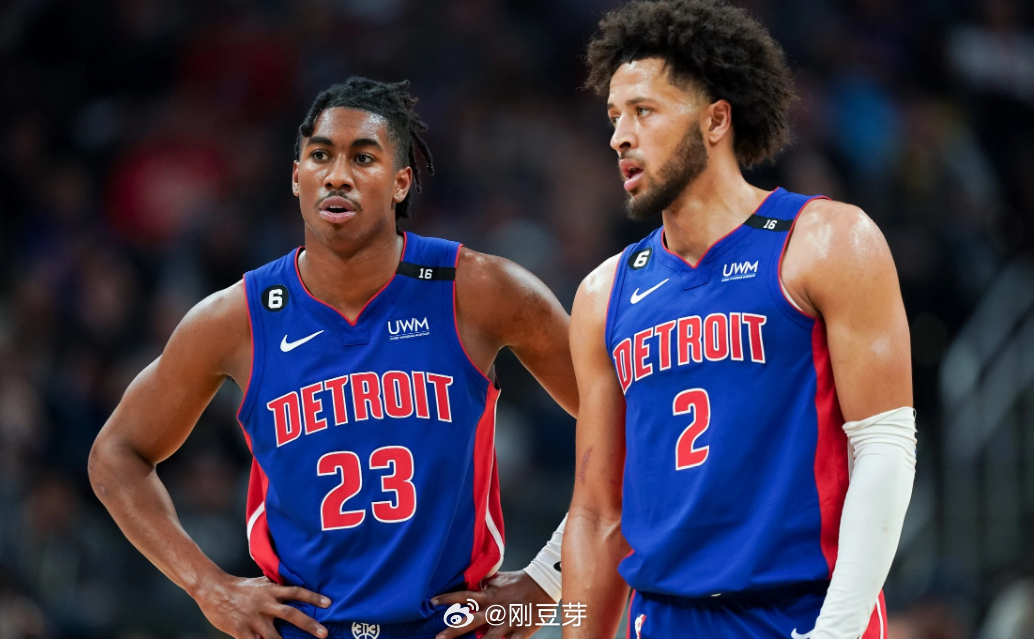 NBA 艾维的陨落！从天才后卫到被裁，只用2年！据美记Shams报道，公牛已经裁