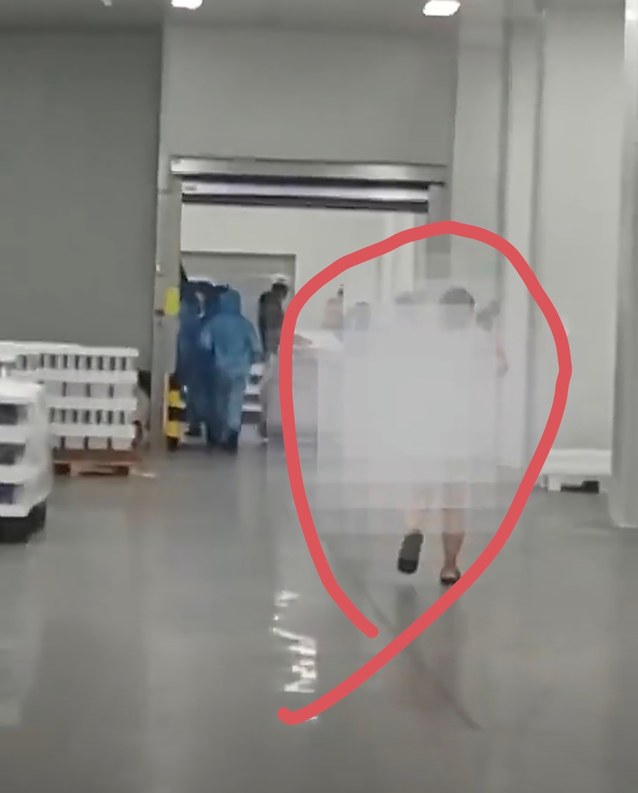 宁德时代已报警产线班长不让普工上厕所？？这种事情直接报警是真事赶紧开除是摆拍直接