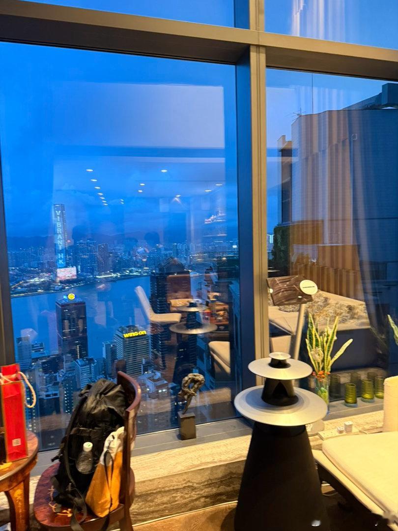 香港，开心一夜。 香港