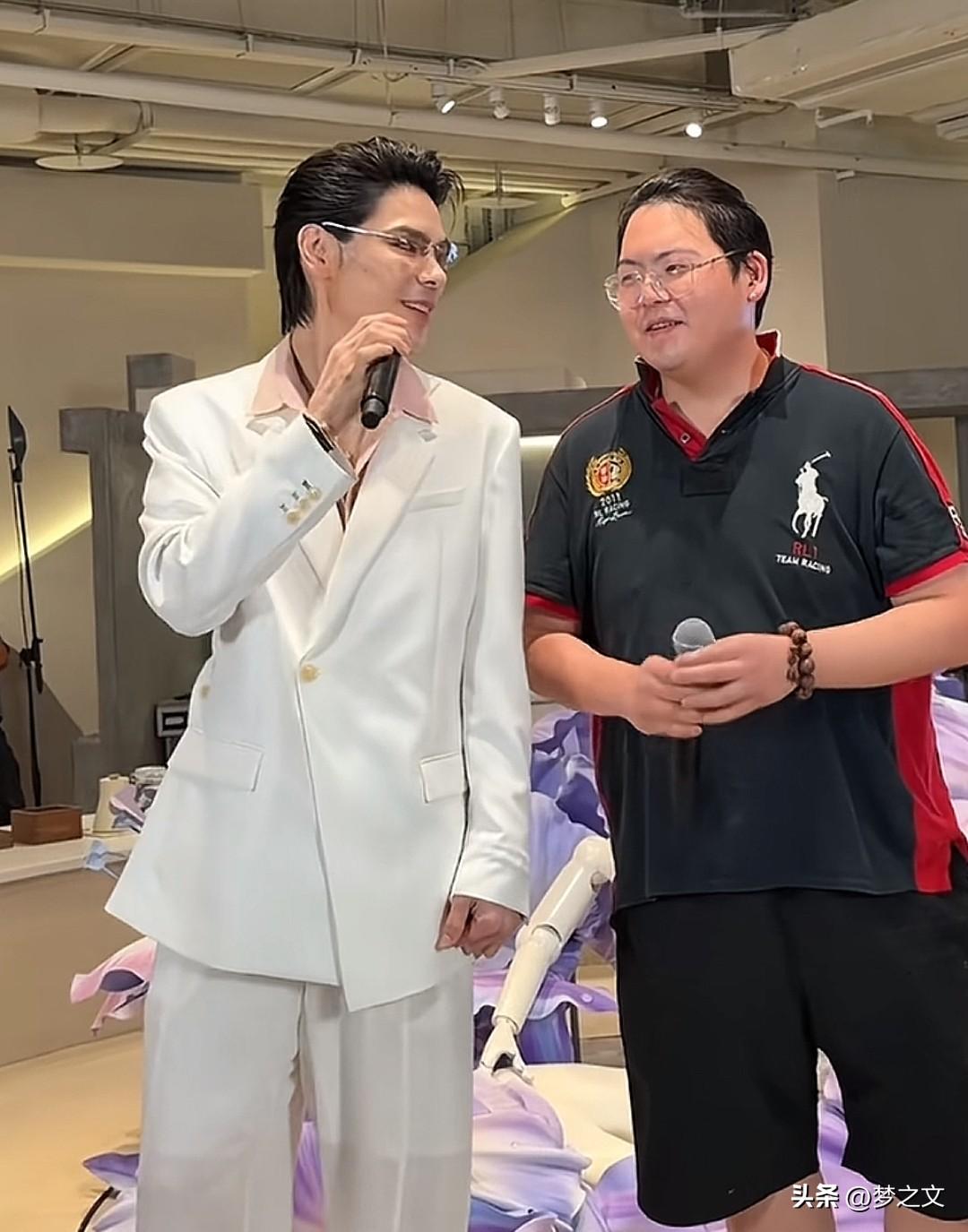 向佐，向佑，多好的兄弟俩，向太知足吧！