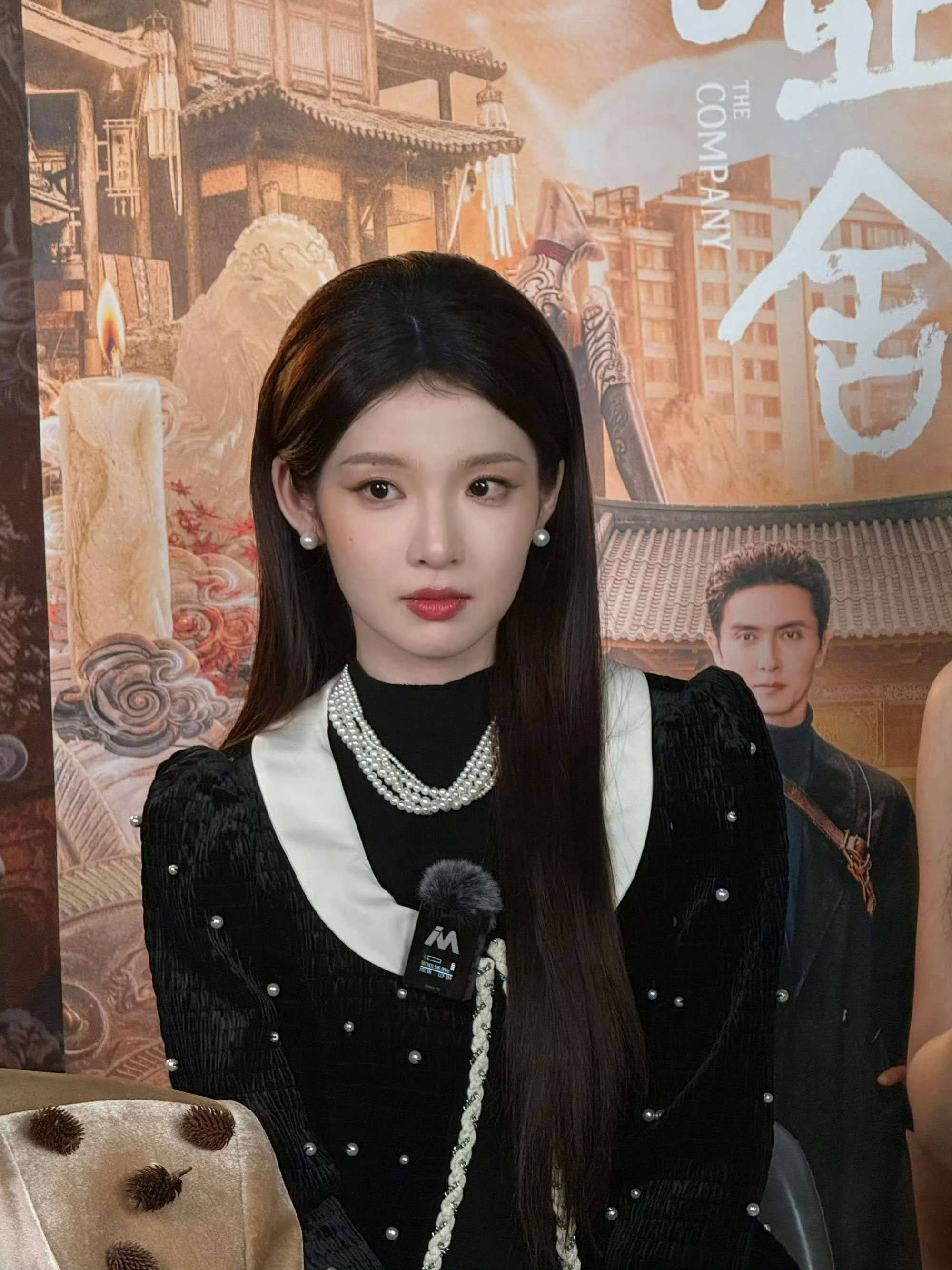 张淼怡好甜一个妹宝今天是珍珠少女张淼怡黑长直+珍珠套装好温婉千金，笑起来完全是甜