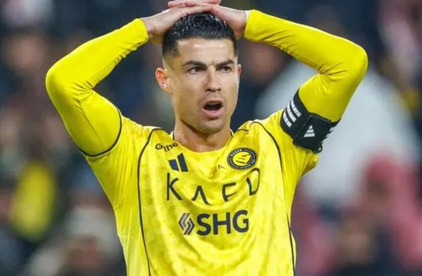 C罗缺席利雅得胜利训练课沙特记者عبدالعزيز العصيمي的最新报道，C