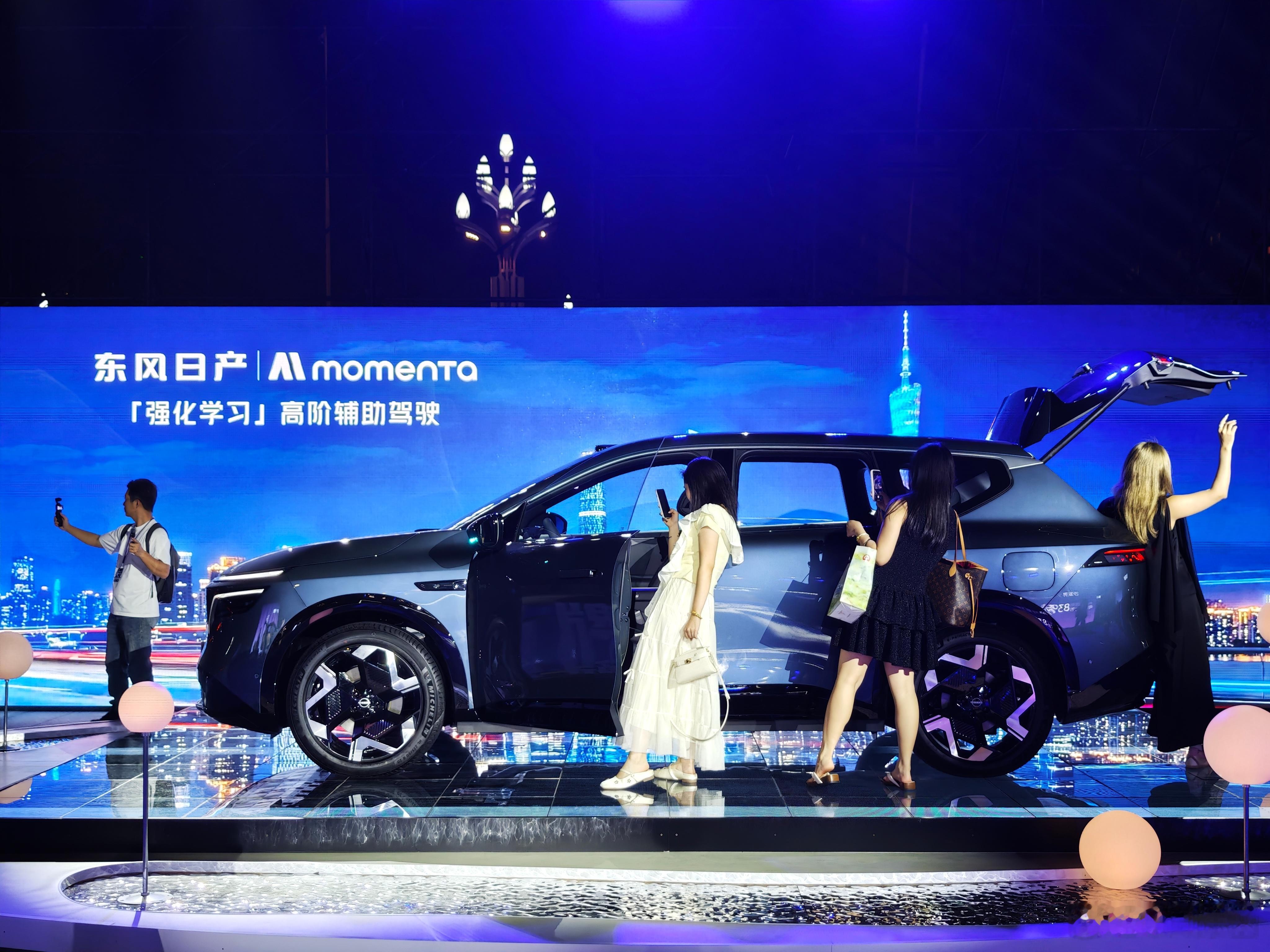 东风日产这个发布会效率也太高了吧！30分钟解决战斗！东风日产NX8 价格也太狠了