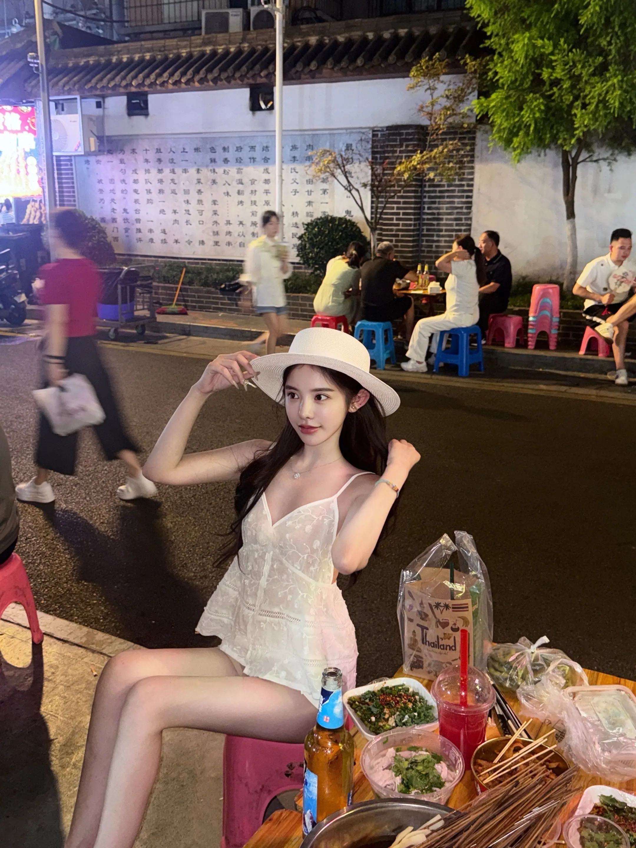 看不透的话 还是模糊一点好
