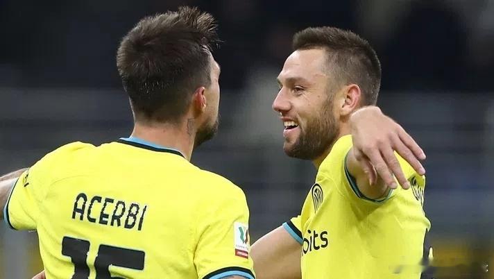 帕斯托雷洛：国际米兰会在赛季结束后再谈德弗赖和阿切尔比的合同问题。国际米兰意甲欧