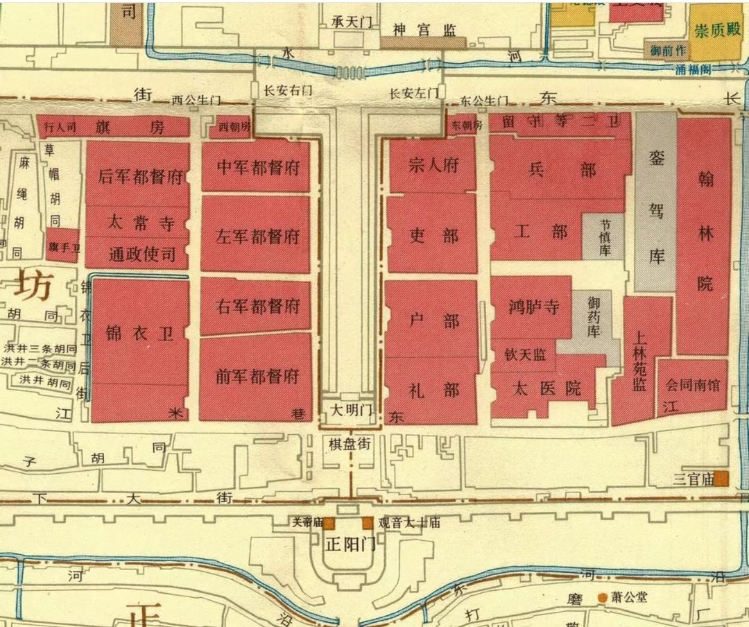 天安门广场600年变化
p1-明代，p2-清代，p3-1948年，p4-1950...